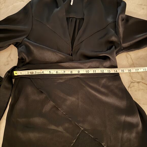 Free People Blouse Sz S Flowy Black Long Sleeve Wrap Top Textured Harley Tunic - Picture 8 of 10